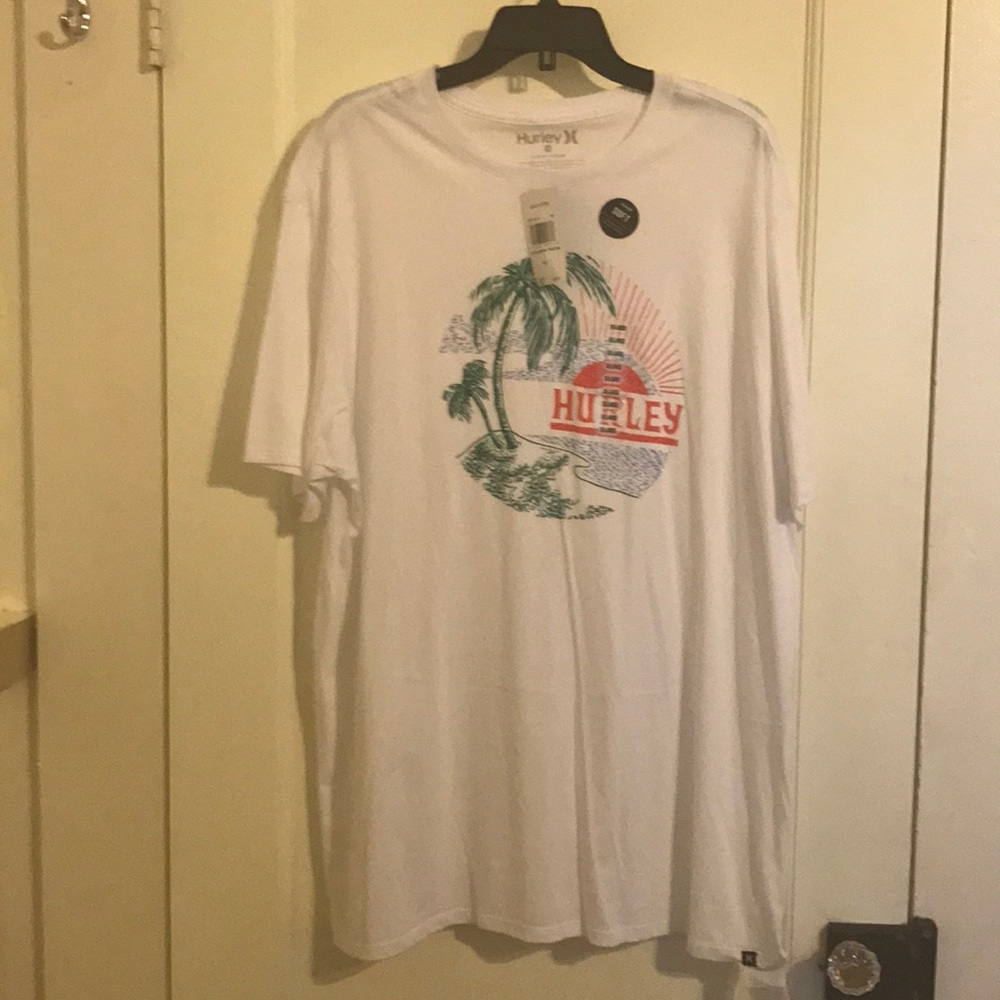 Long white Hurley  t-shirt size 2XL